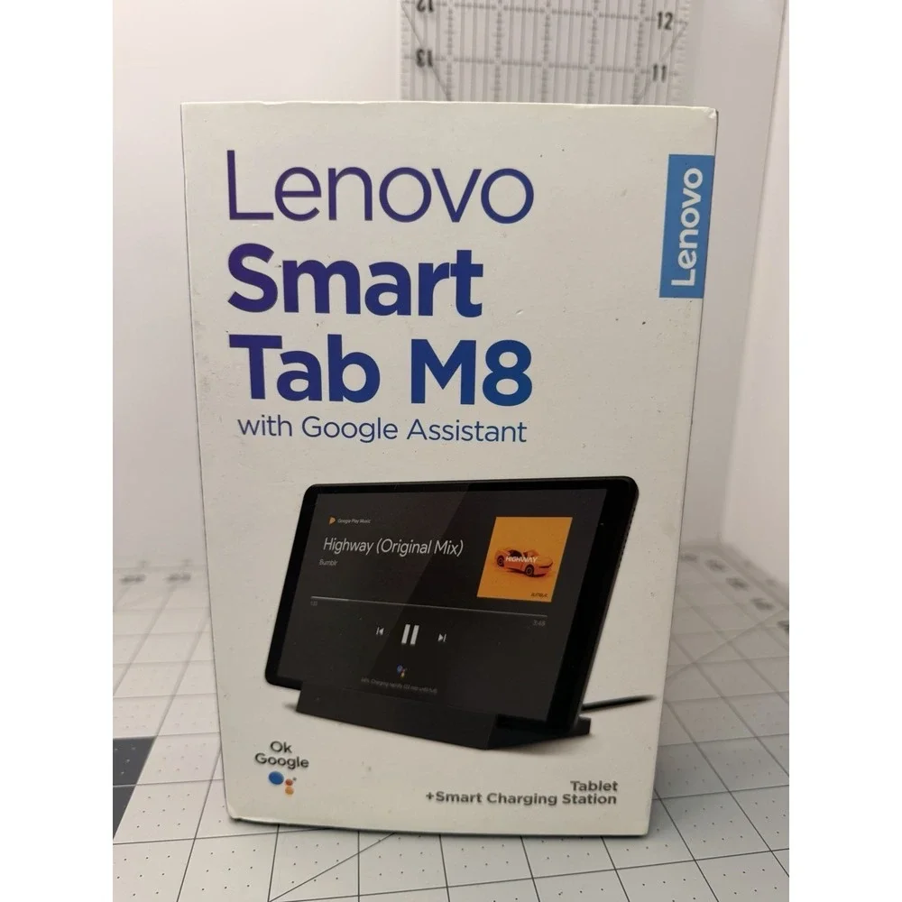 Lenovo Smart Tab M8 with Charging Station